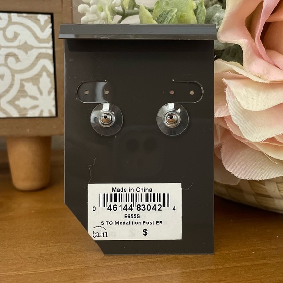 Turquoise Silver Medallion Post Stud Earrings Tribal Southerwestern Gift Box NWT - Picture 2 of 3